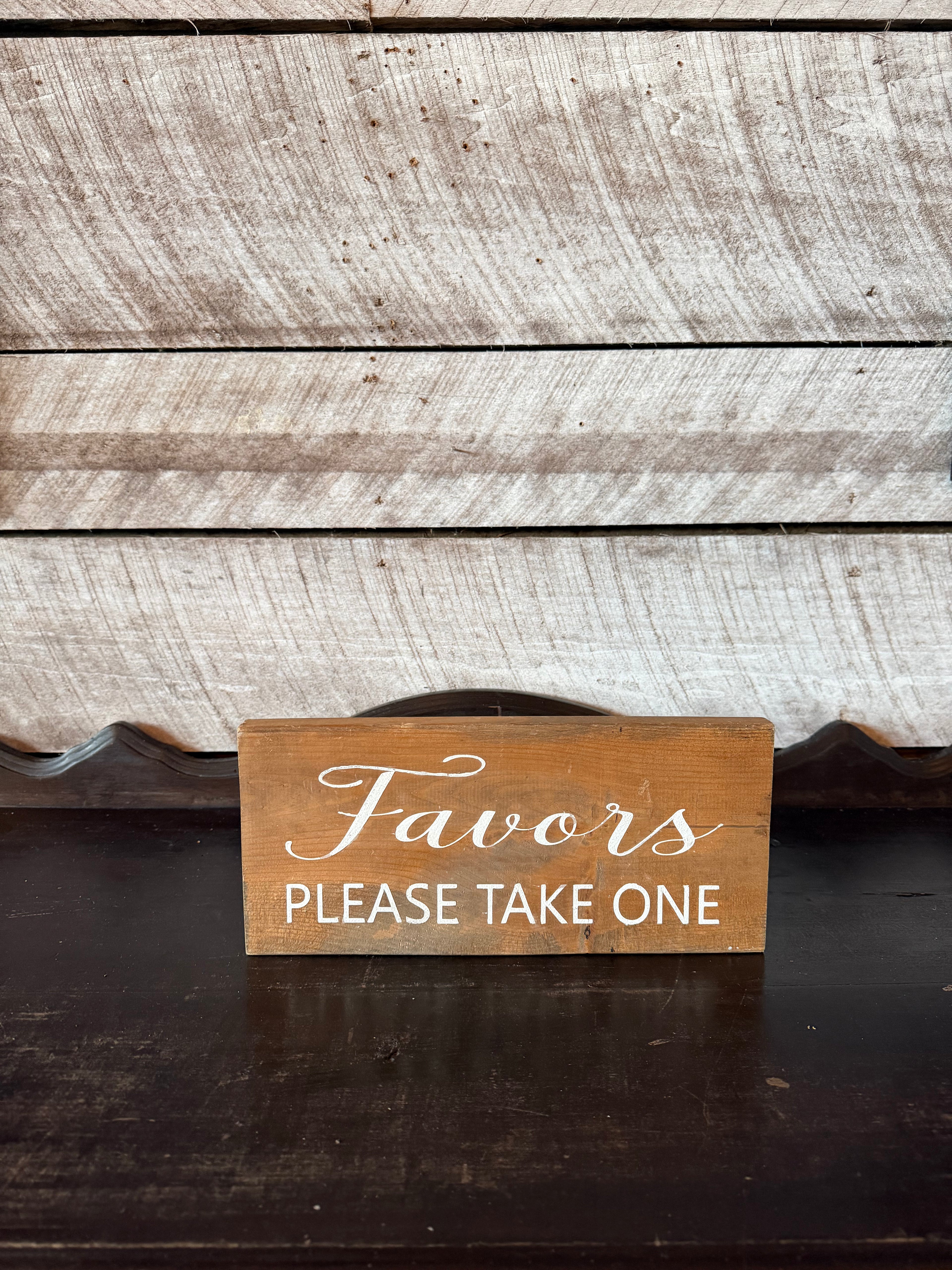 Wood Favors Sign